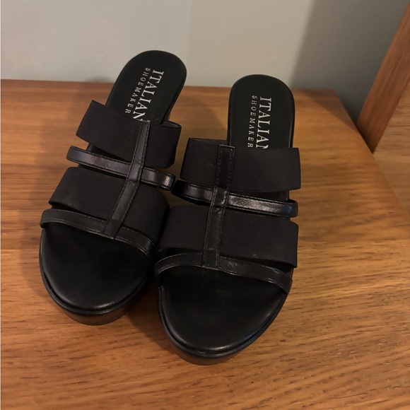 Italian Shoemakers Black strappy wedge slip on sandals size 7 NWOT - Picture 3 of 10